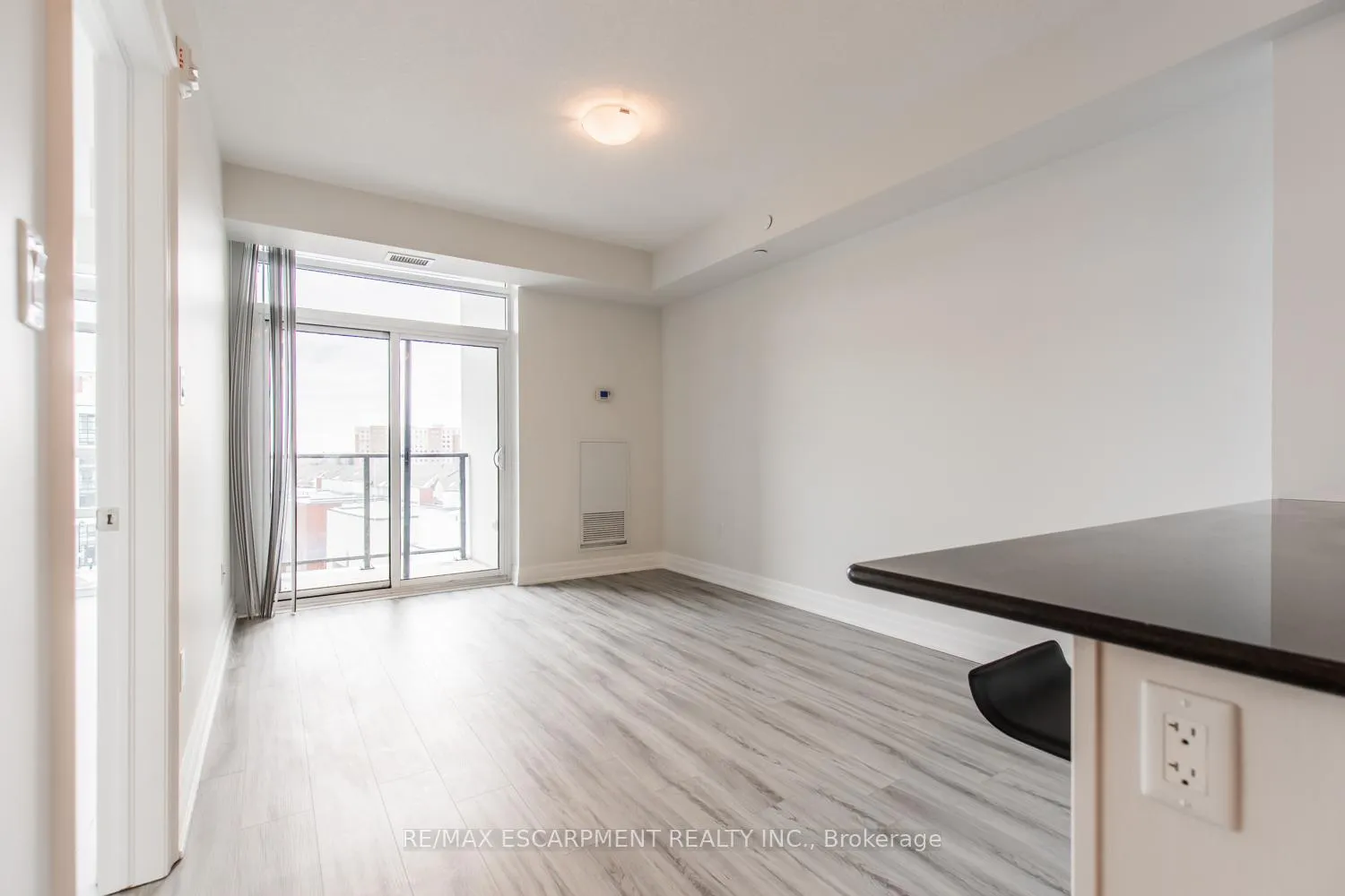 Photo 15 of Unit 510, 125 Shoreview Place, Hamilton, Stoney Creek — HOMEH