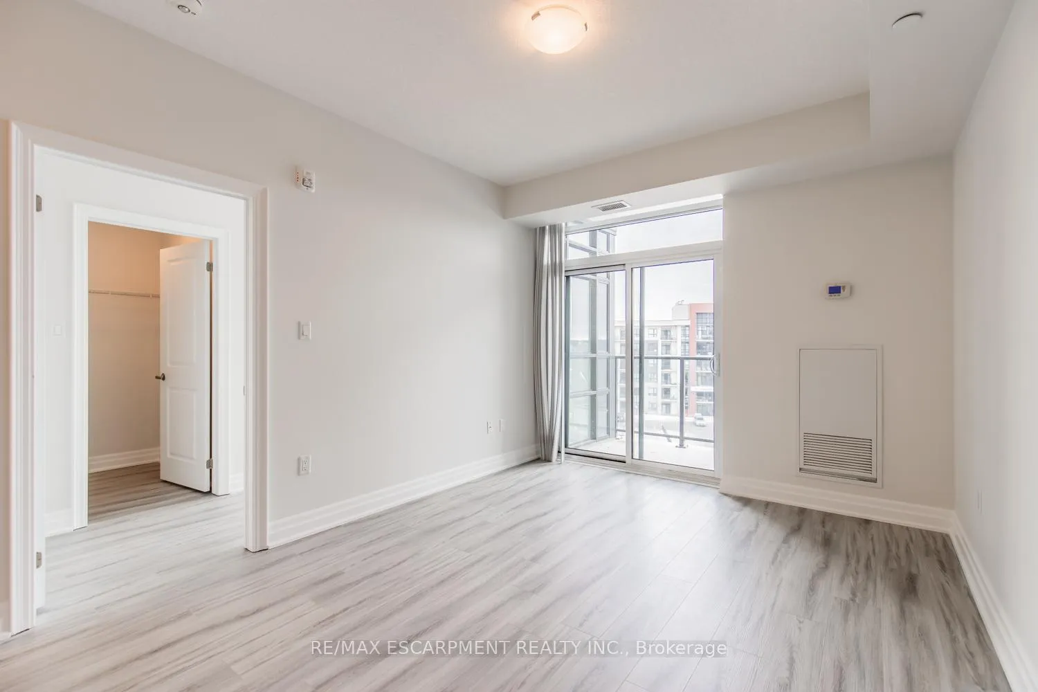 Photo 17 of Unit 510, 125 Shoreview Place, Hamilton, Stoney Creek — HOMEH