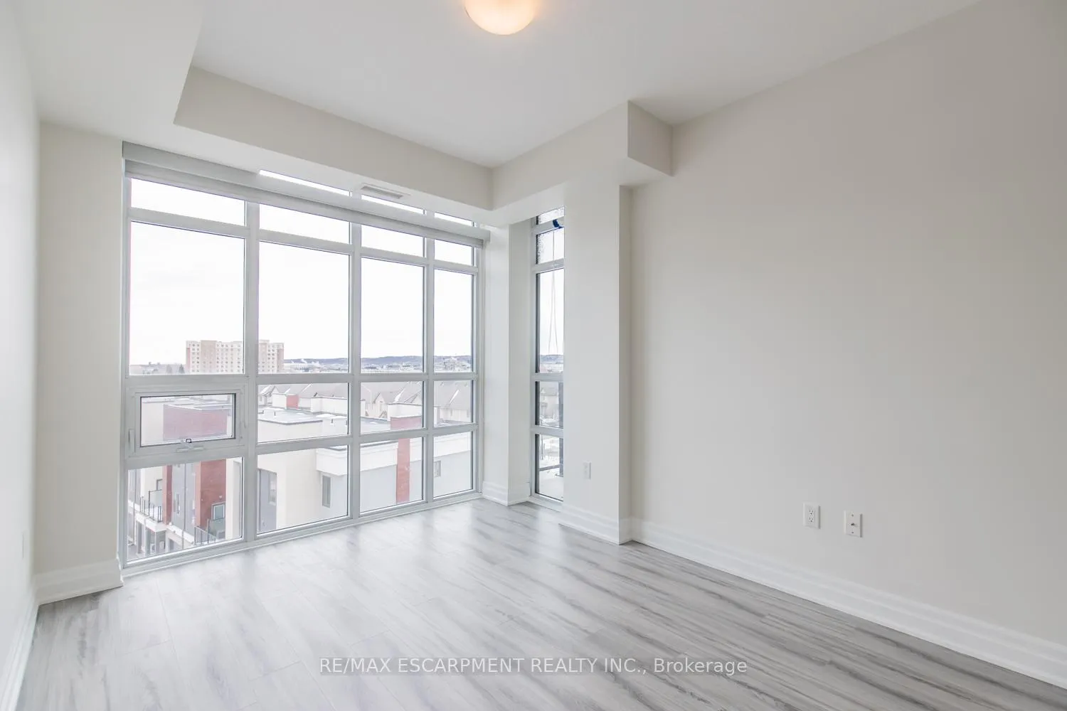 Photo 22 of Unit 510, 125 Shoreview Place, Hamilton, Stoney Creek — HOMEH