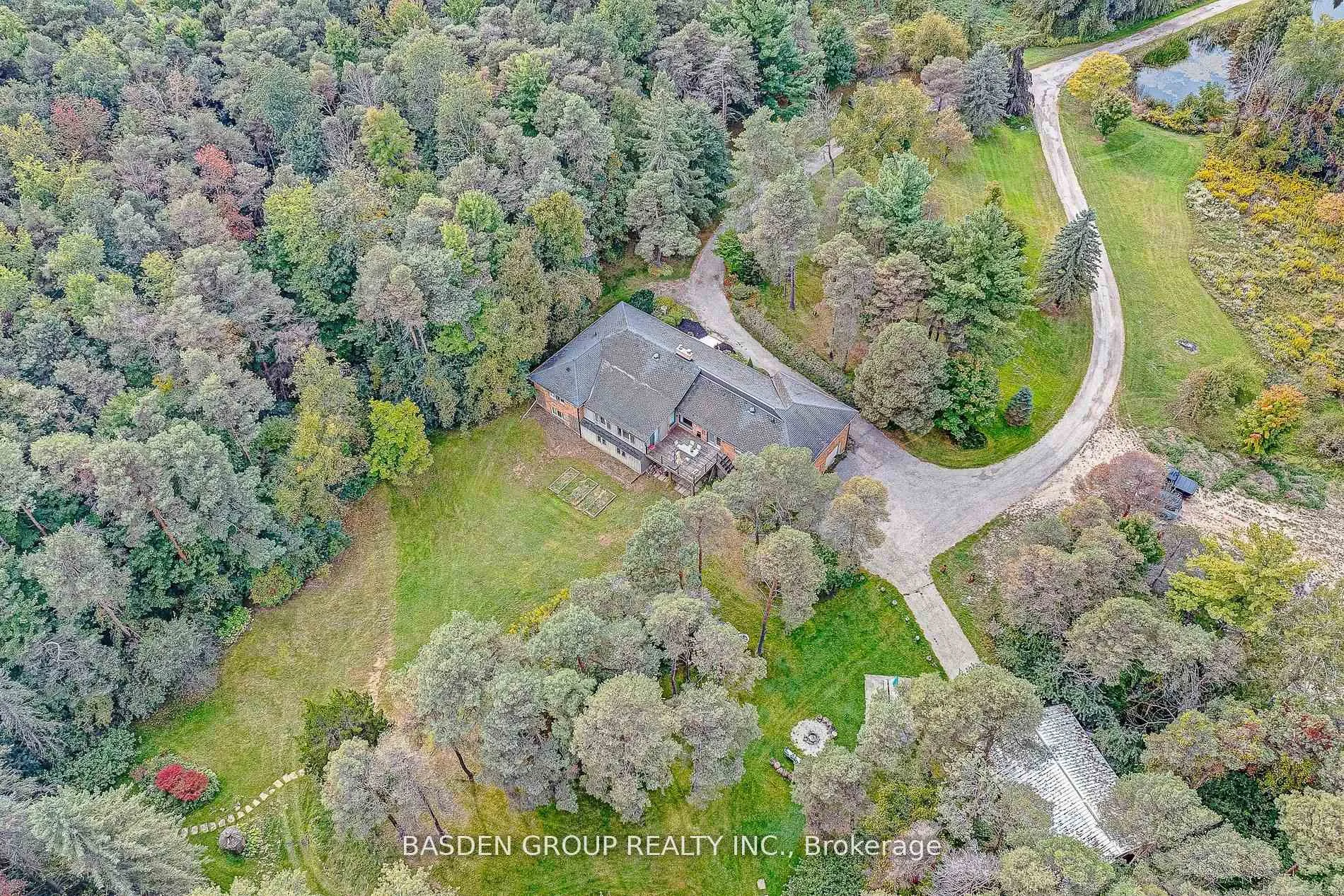 Photo 2 of 6901 Castlederg Side Road, Caledon, Rural Caledon — HOMEH