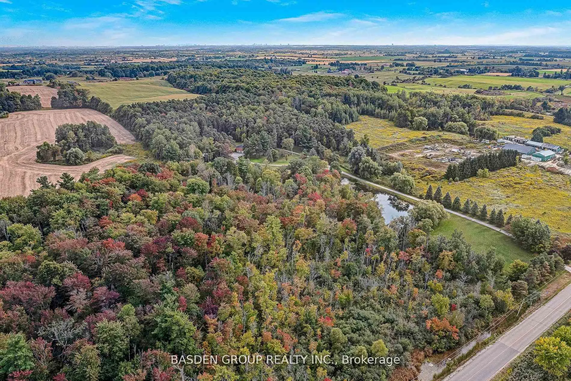 Photo 4 of 6901 Castlederg Side Road, Caledon, Rural Caledon — HOMEH