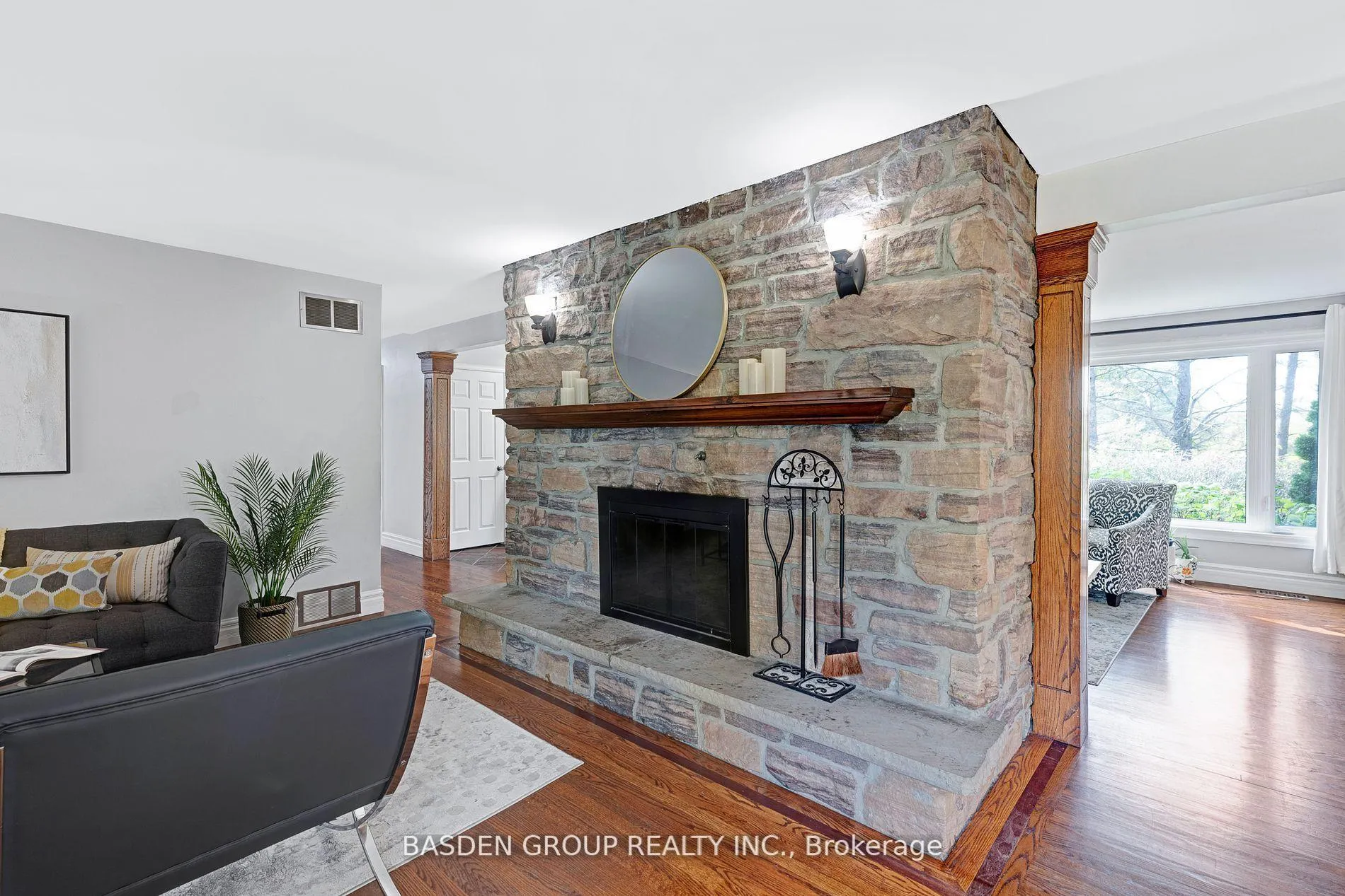 Photo 18 of 6901 Castlederg Side Road, Caledon, Rural Caledon — HOMEH