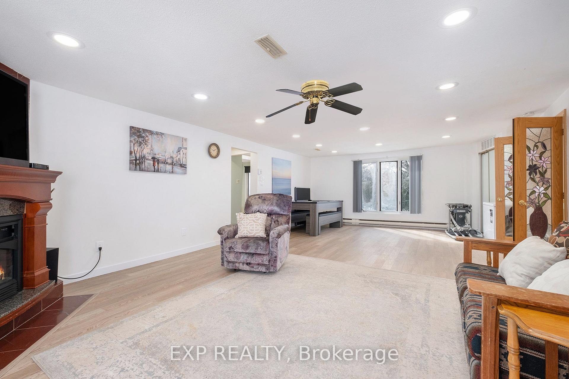 Photo 16 of 3839 Sixth Street, Ottawa, Blossom Park/Leitrim — HOMEH
