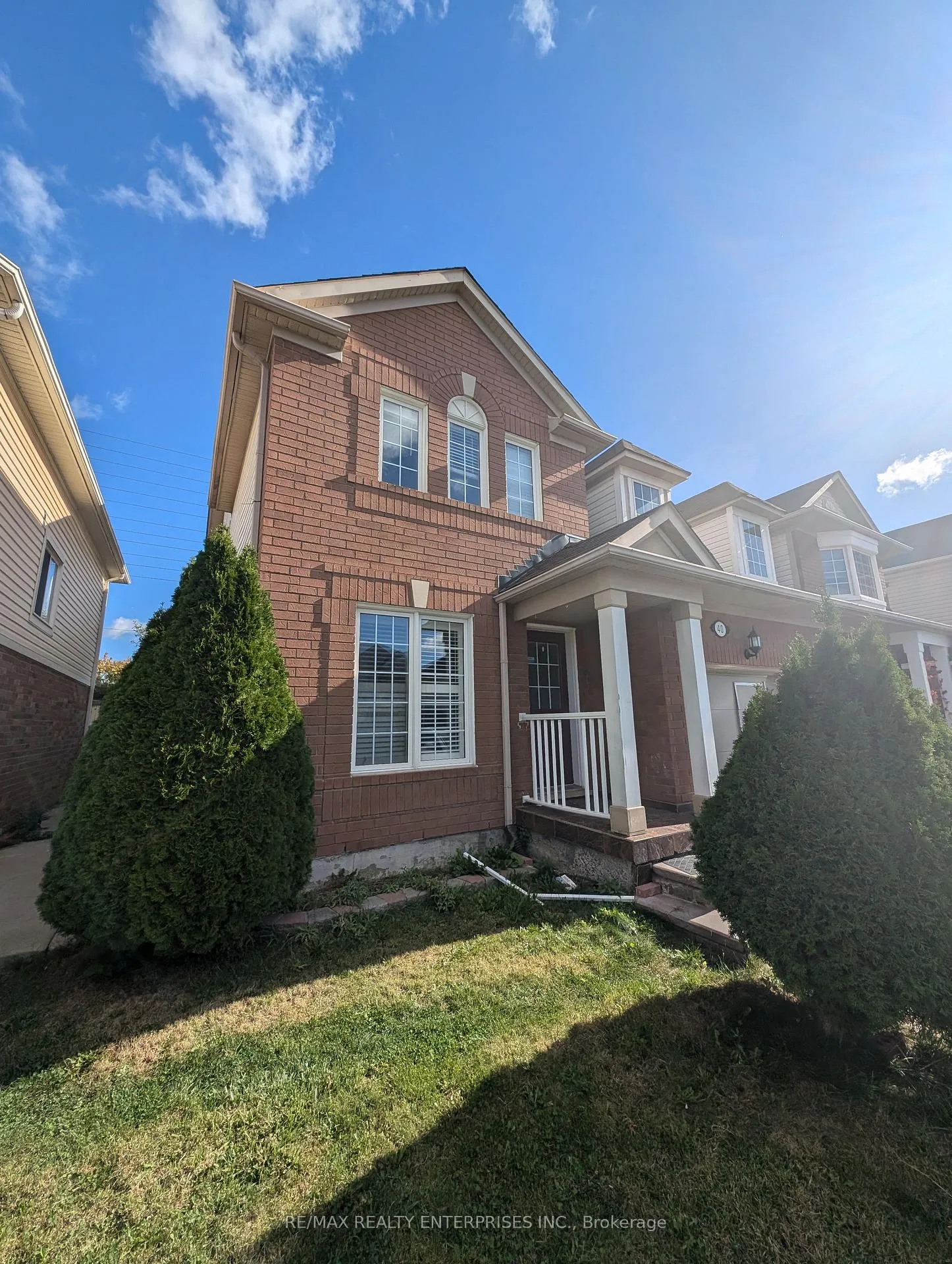 Front of 40 Sweetwood Circle