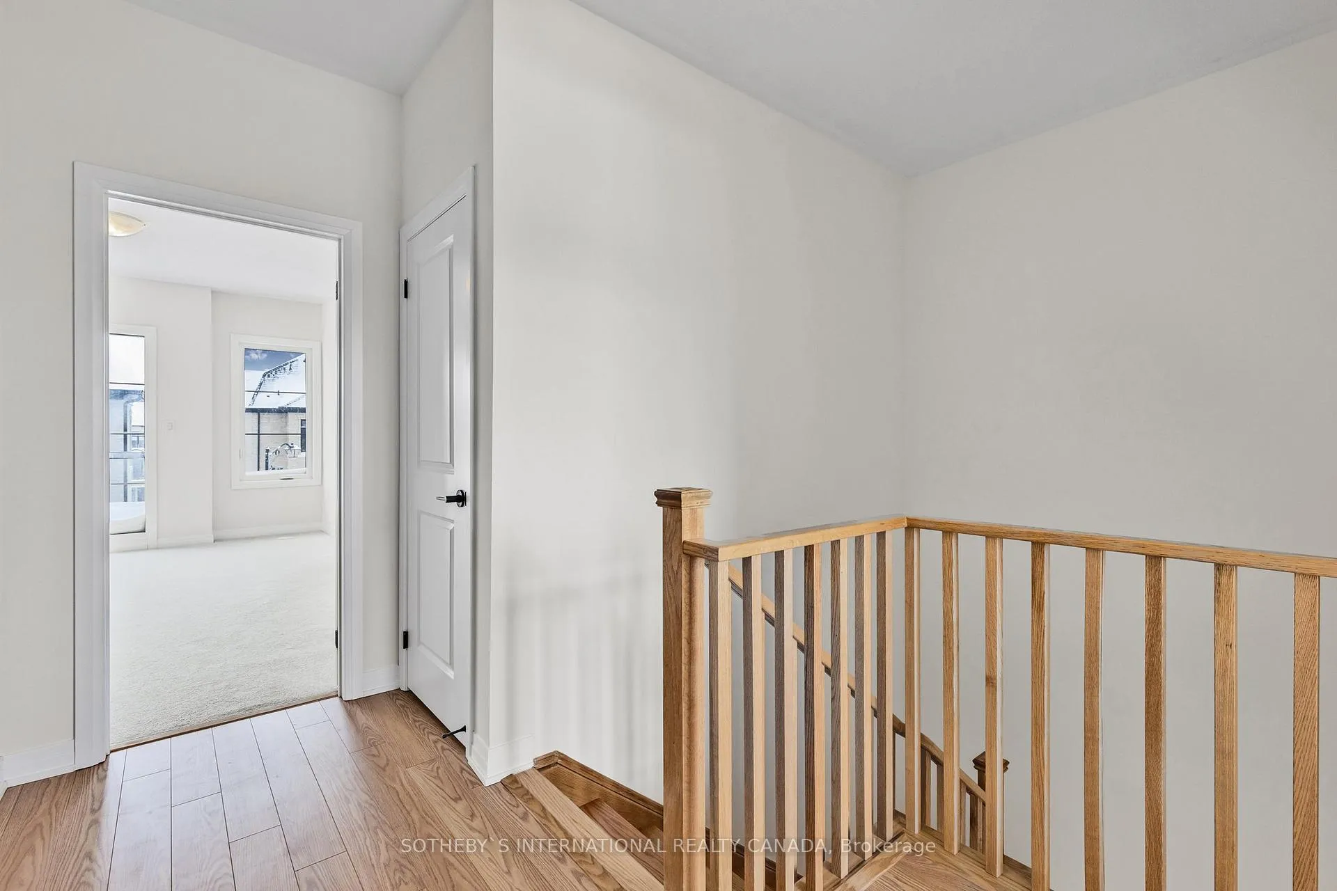 Photo 15 of 126 De La Roche Drive, Vaughan, Vellore Village — HOMEH