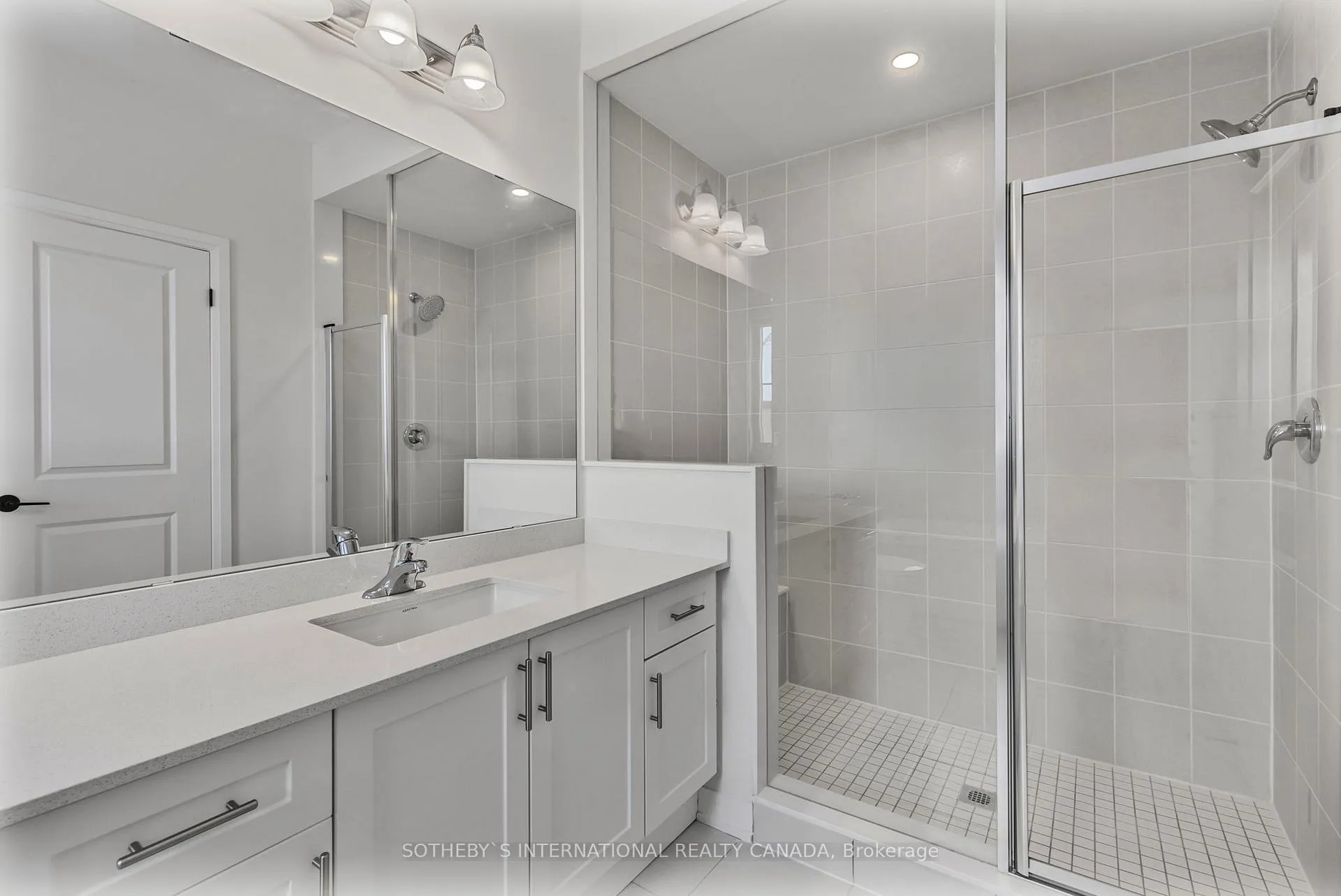 Photo 19 of 126 De La Roche Drive, Vaughan, Vellore Village — HOMEH