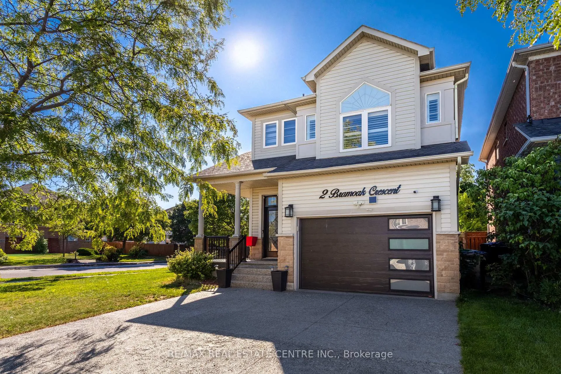 Front of 2 Bramoak Crescent