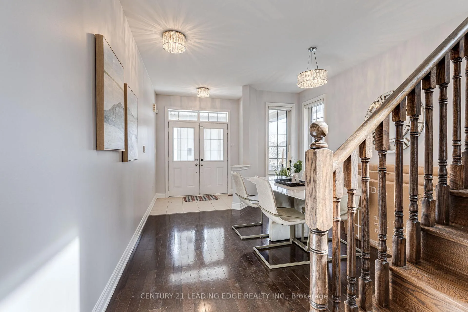 Photo 11 of 102 Mactier Drive, Vaughan, Kleinburg — HOMEH