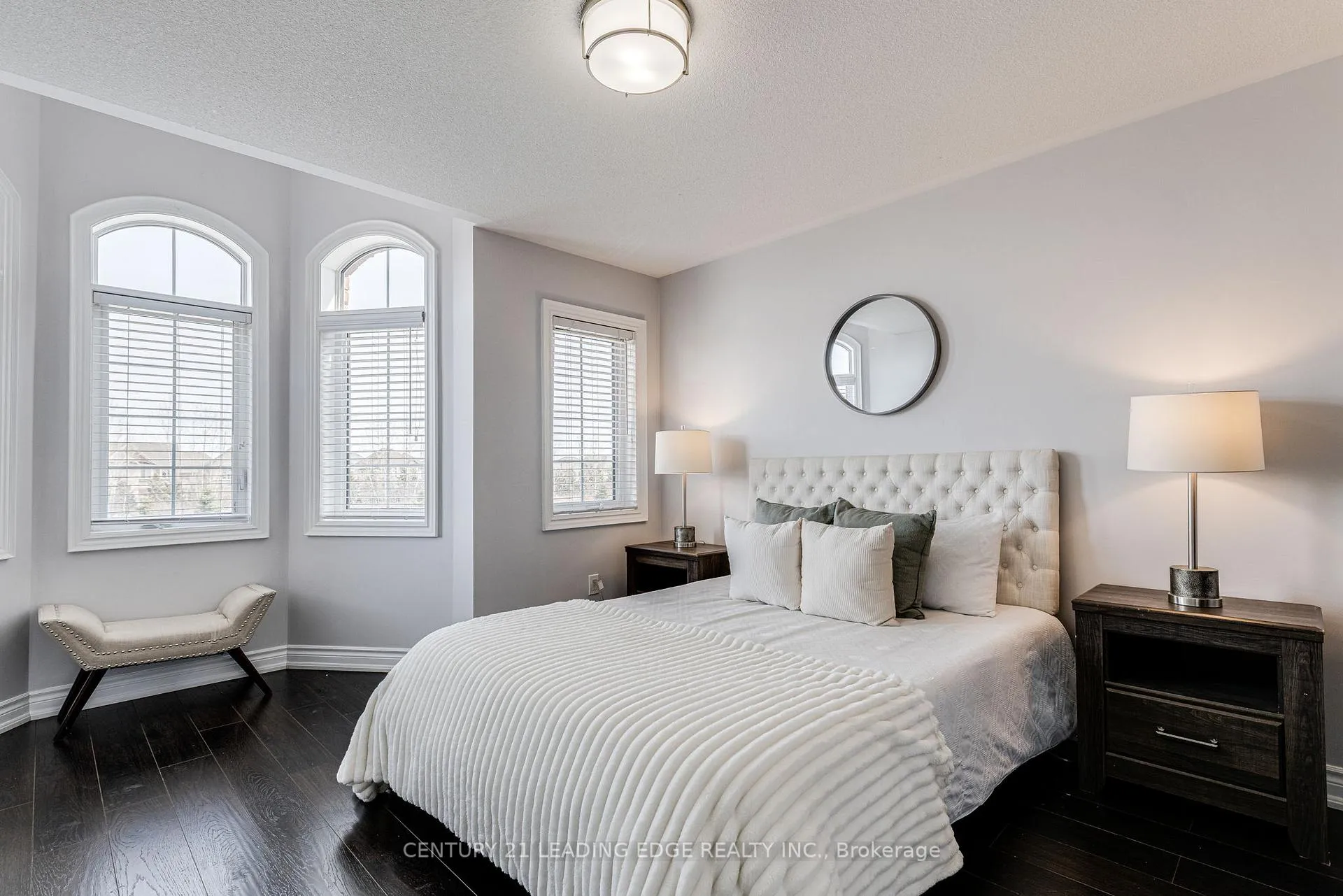 Photo 14 of 102 Mactier Drive, Vaughan, Kleinburg — HOMEH