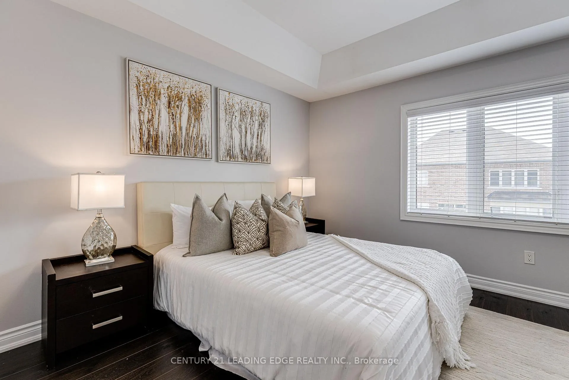 Photo 23 of 102 Mactier Drive, Vaughan, Kleinburg — HOMEH