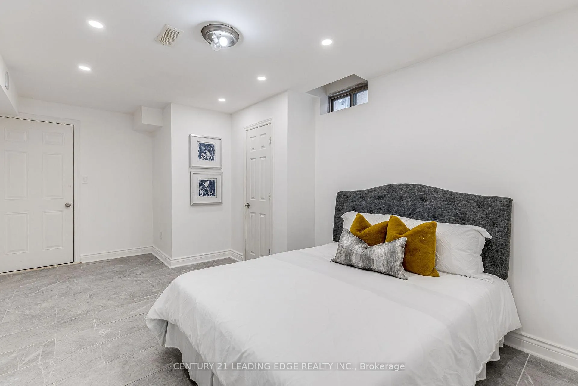 Photo 30 of 102 Mactier Drive, Vaughan, Kleinburg — HOMEH
