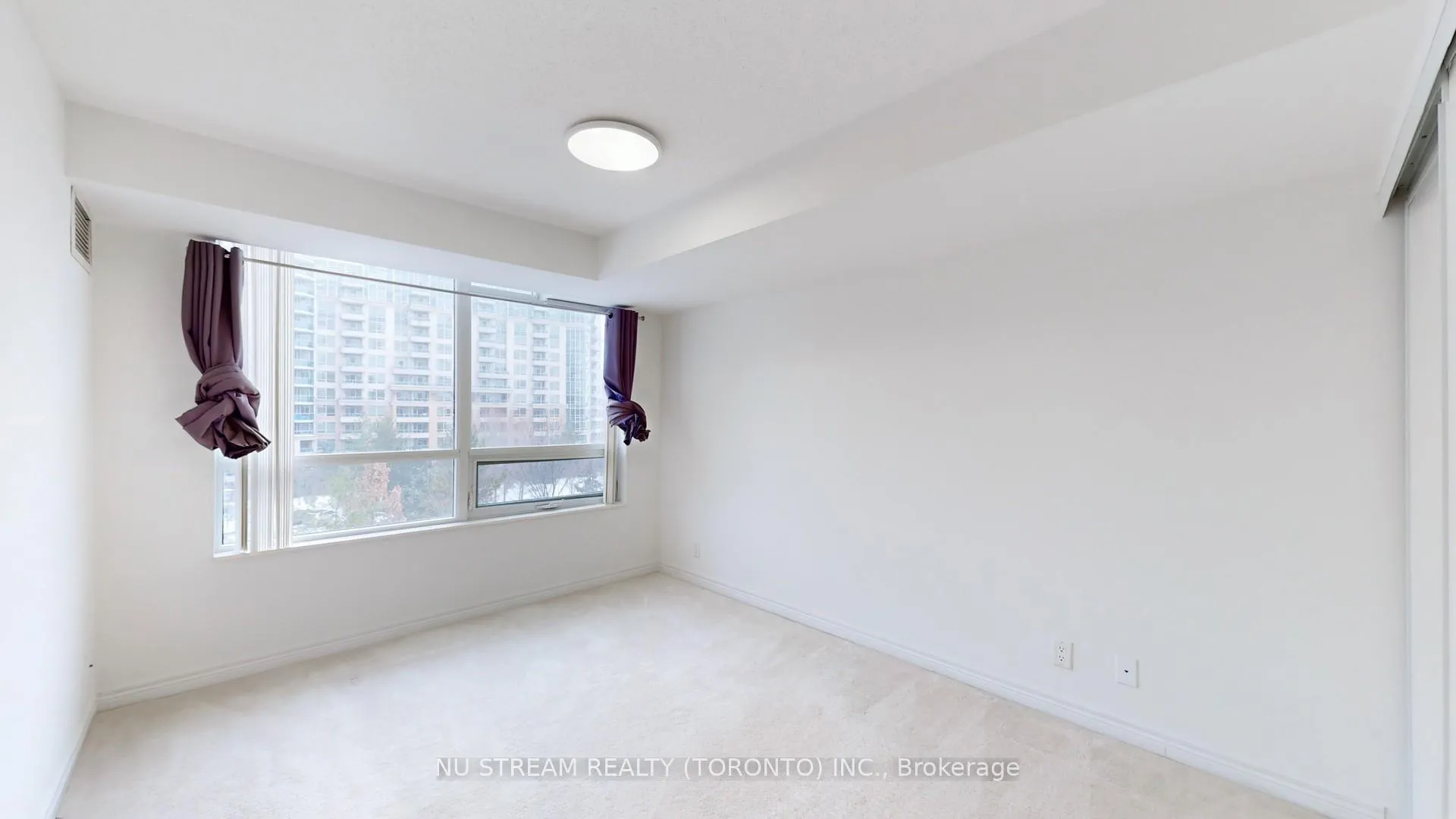 Photo 10 of Unit 610, 33 Cox Boulevard, Markham, Unionville — HOMEH