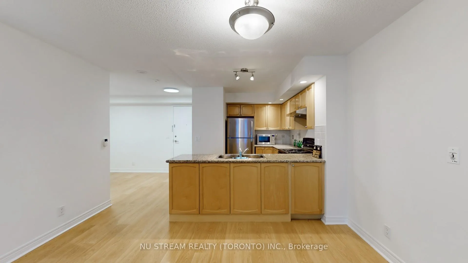 Photo 11 of Unit 610, 33 Cox Boulevard, Markham, Unionville — HOMEH