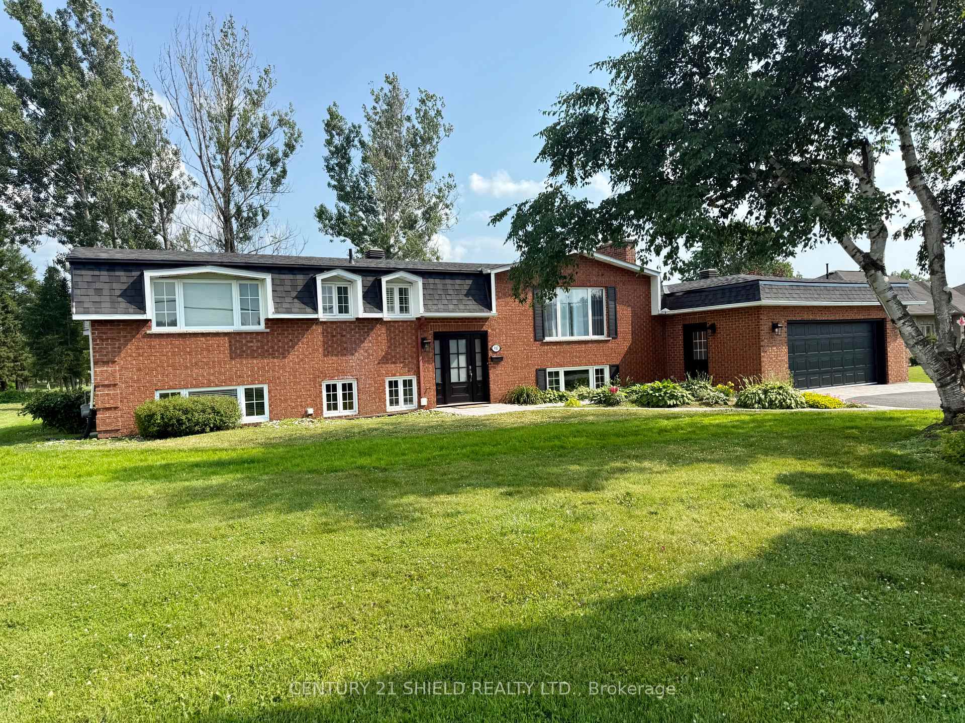 Photo 1 of 910 Tollgate Road W, Cornwall — HOMEH