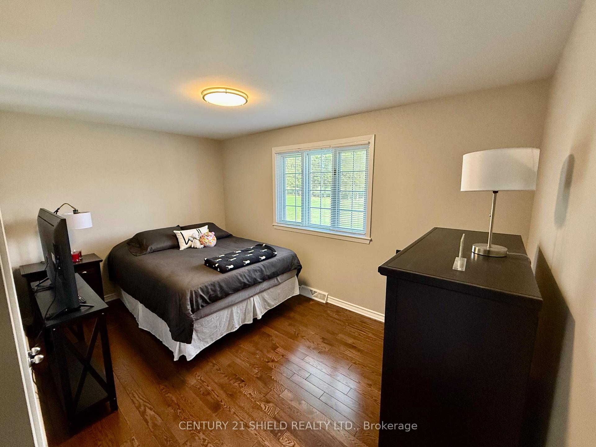 Photo 15 of 910 Tollgate Road W, Cornwall — HOMEH