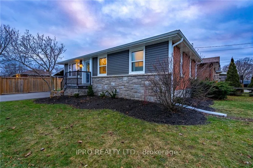 Photo 2 of 36 Inchlee Drive, Hamilton, Hill Park — HOMEH