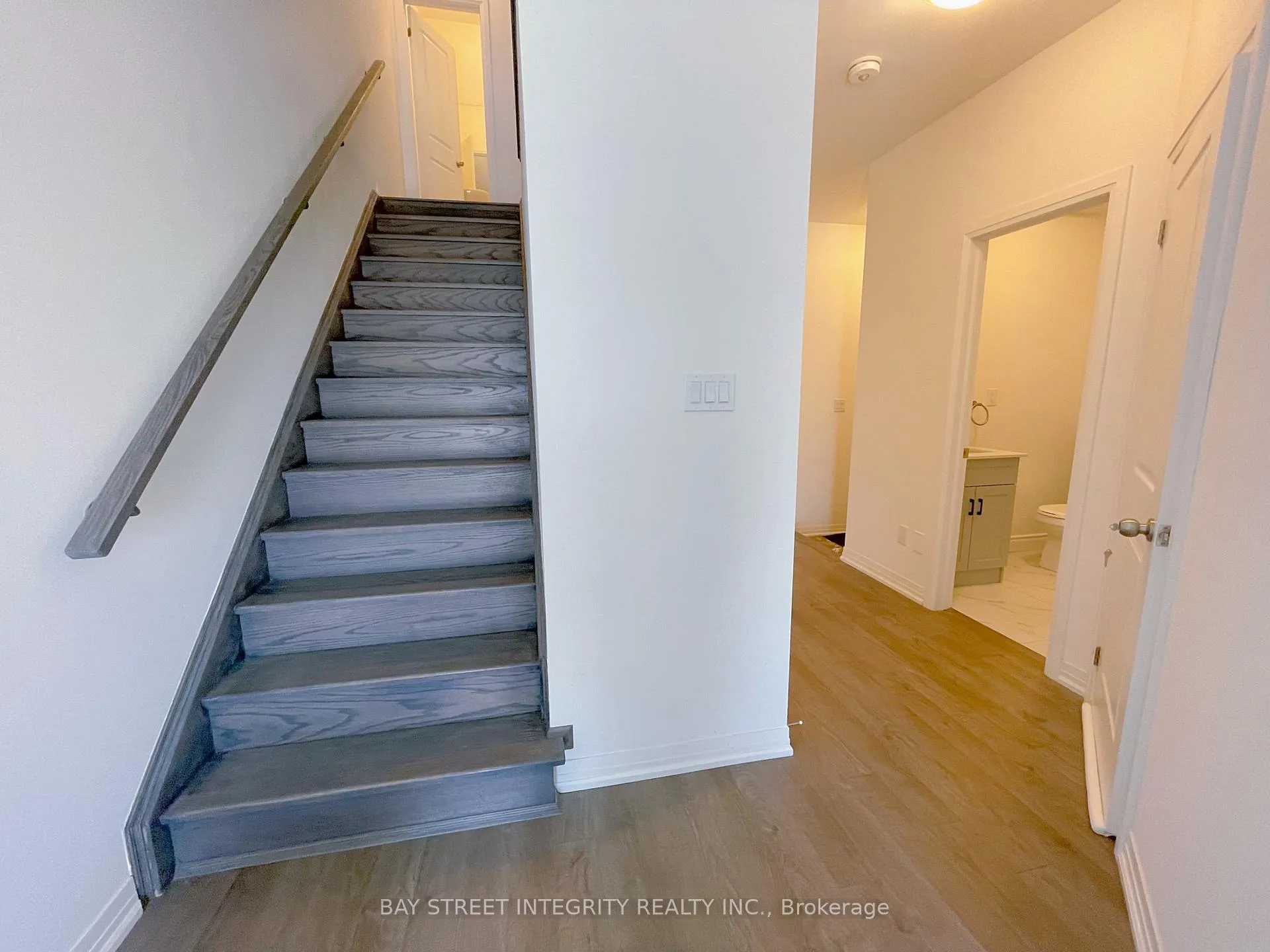 Photo 2 of 145 Markland Street, Markham, Cachet — HOMEH