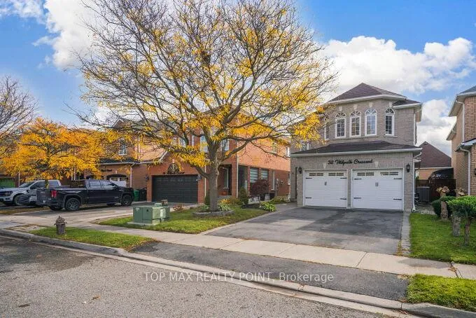 Photo 4 of 38 Hillpath Crescent, Brampton, Snelgrove — HOMEH
