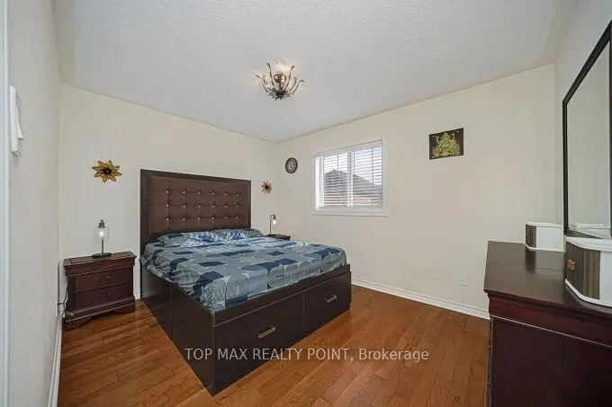 Photo 20 of 38 Hillpath Crescent, Brampton, Snelgrove — HOMEH