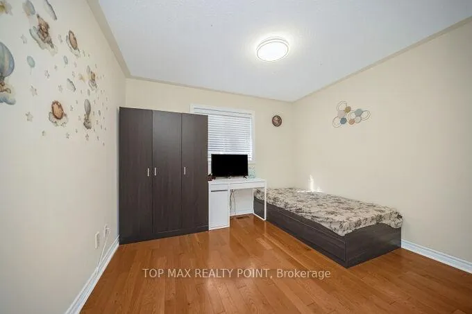 Photo 21 of 38 Hillpath Crescent, Brampton, Snelgrove — HOMEH