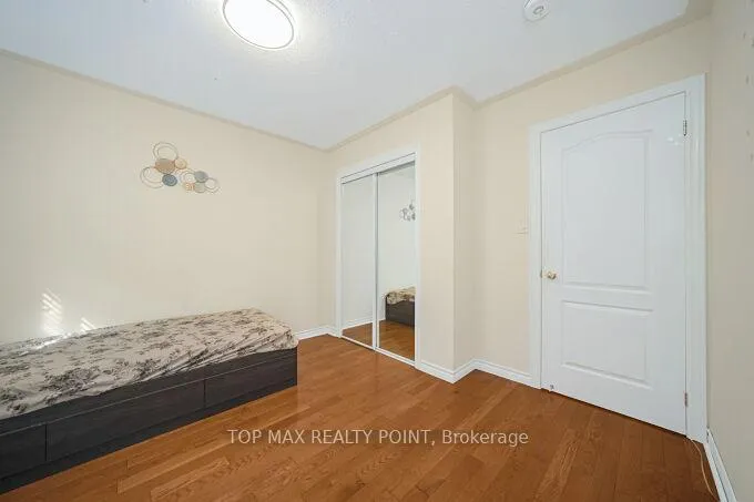 Photo 22 of 38 Hillpath Crescent, Brampton, Snelgrove — HOMEH