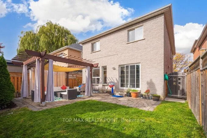 Photo 37 of 38 Hillpath Crescent, Brampton, Snelgrove — HOMEH