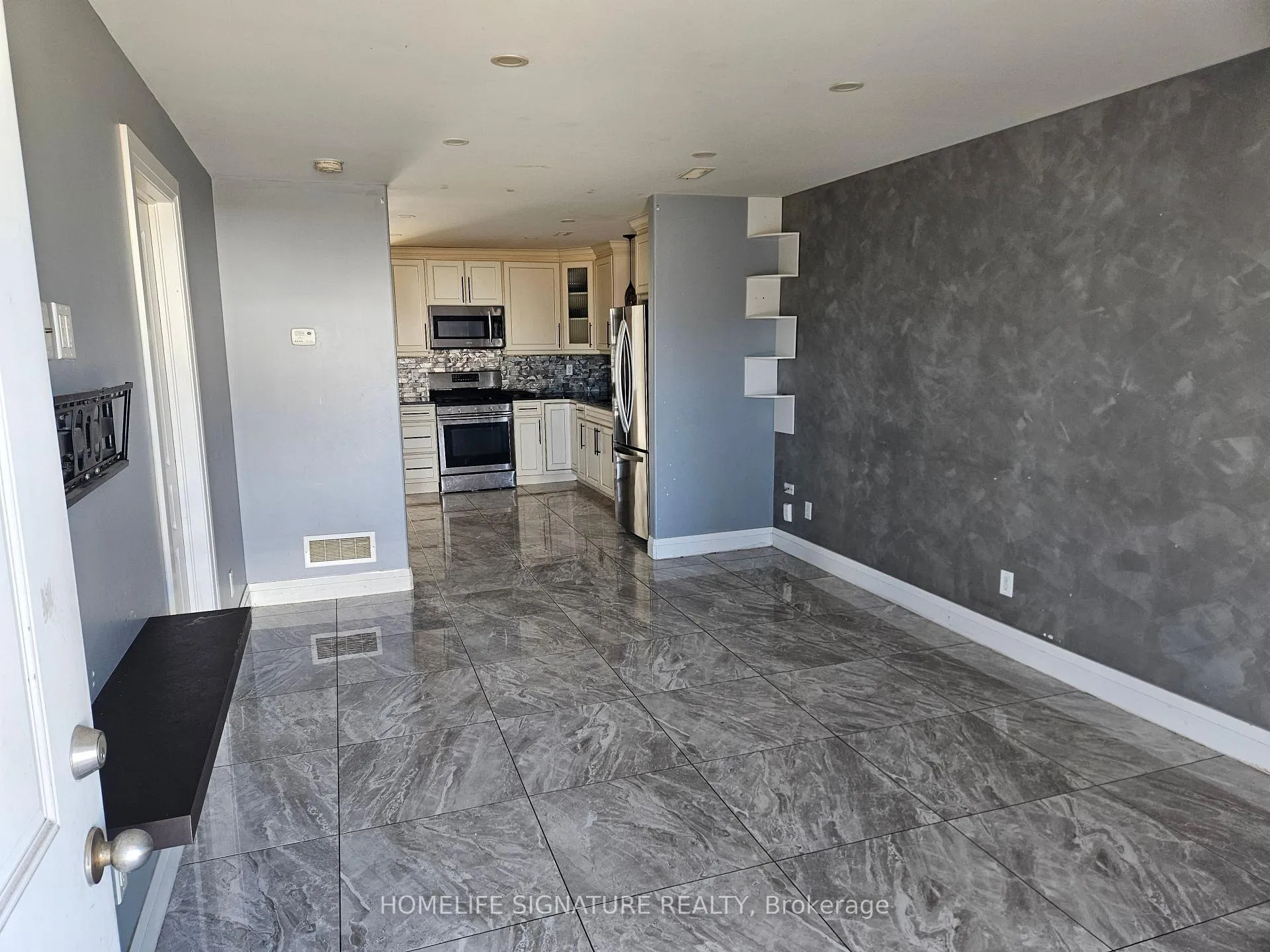 Photo 4 of 3457 Walker Road, Windsor — HOMEH