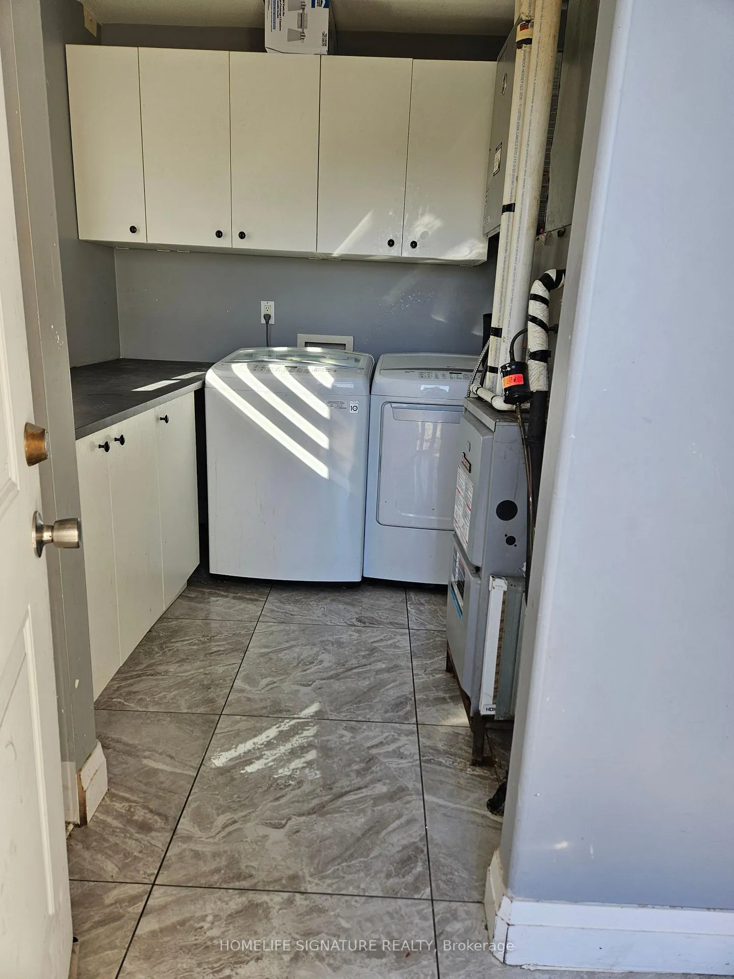 Photo 12 of 3457 Walker Road, Windsor — HOMEH