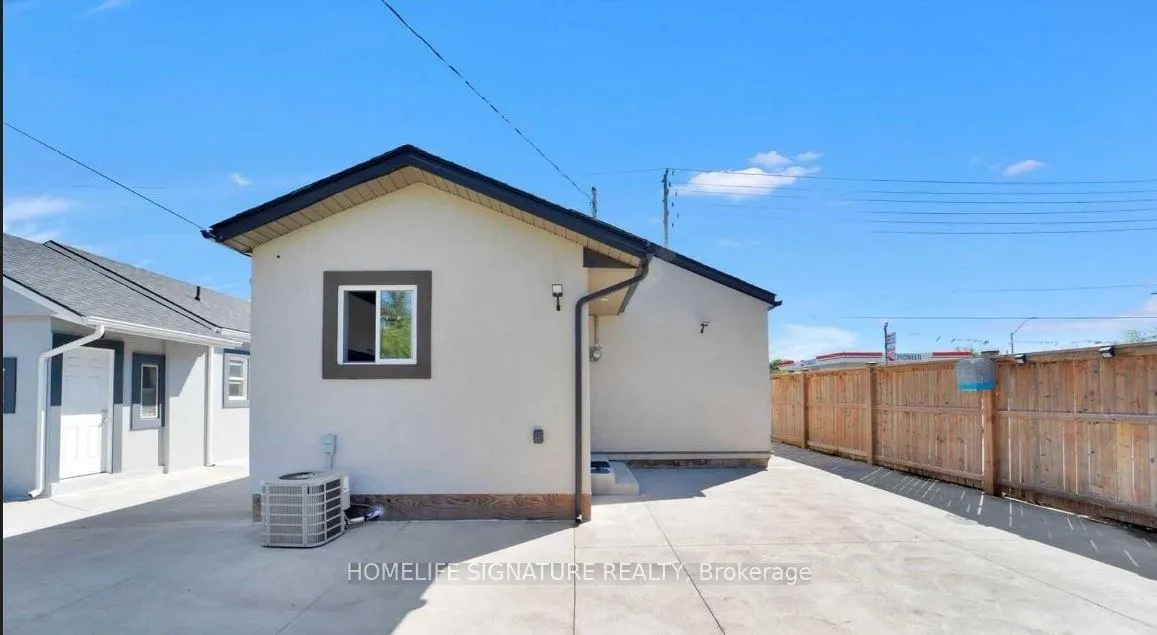 Photo 14 of 3457 Walker Road, Windsor — HOMEH