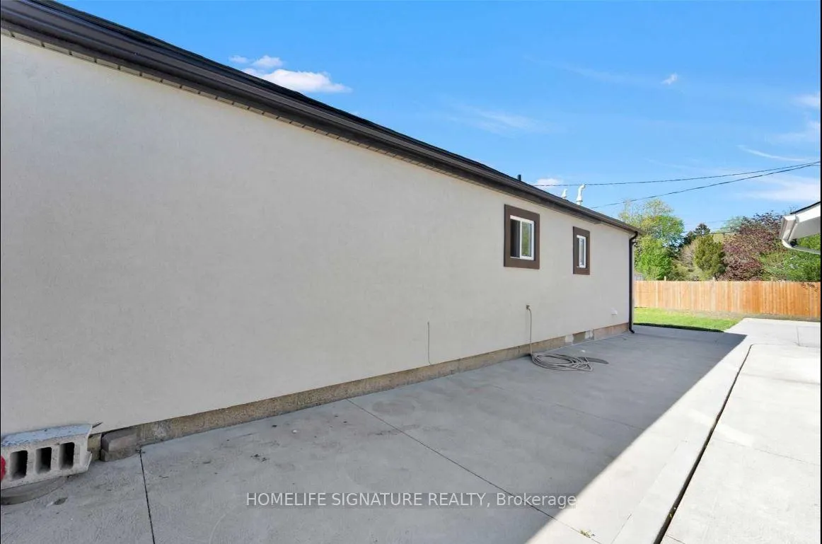 Photo 15 of 3457 Walker Road, Windsor — HOMEH