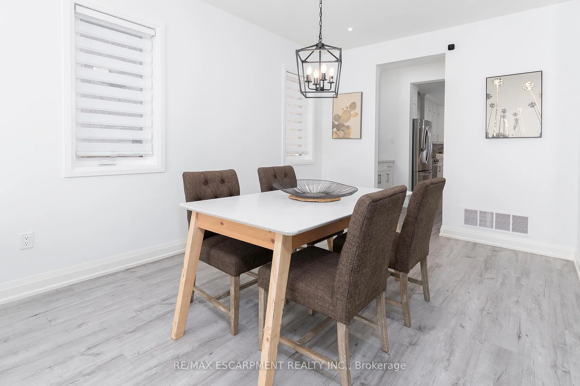 Photo 4 of 388 Klein Circle, Hamilton, Meadowlands — HOMEH