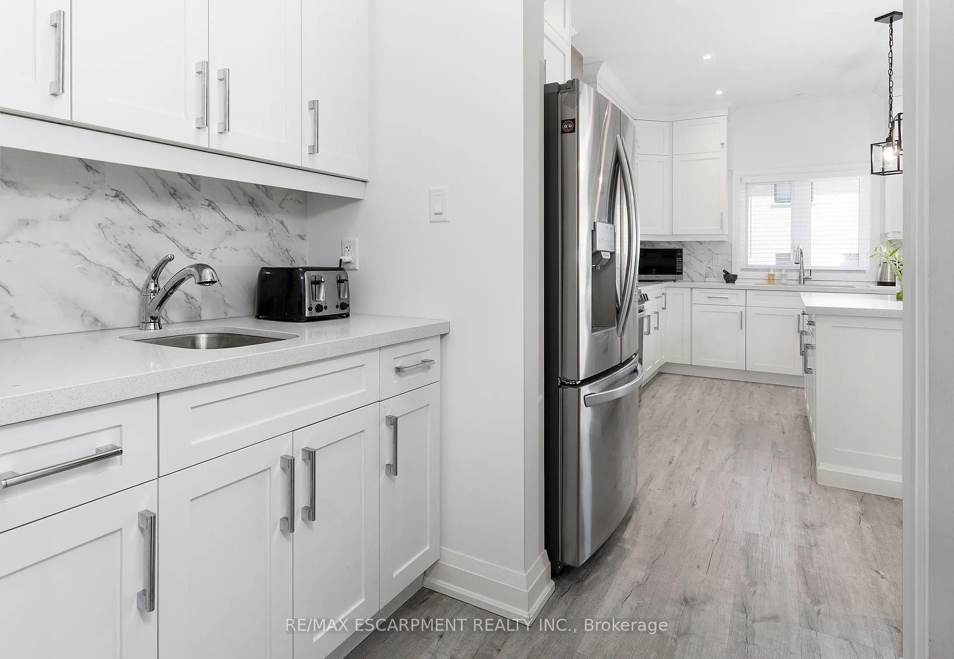 Photo 6 of 388 Klein Circle, Hamilton, Meadowlands — HOMEH