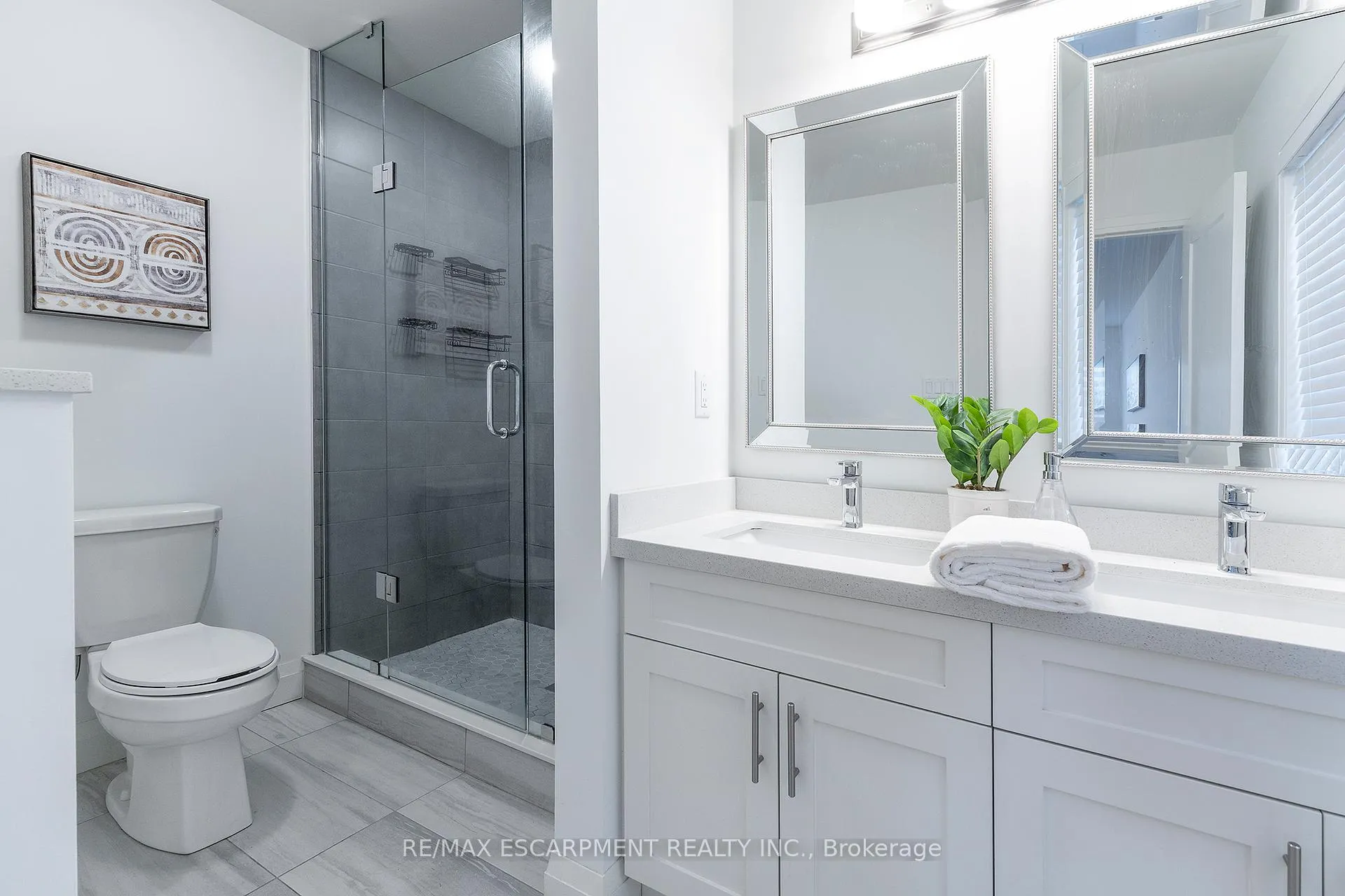 Photo 17 of 388 Klein Circle, Hamilton, Meadowlands — HOMEH
