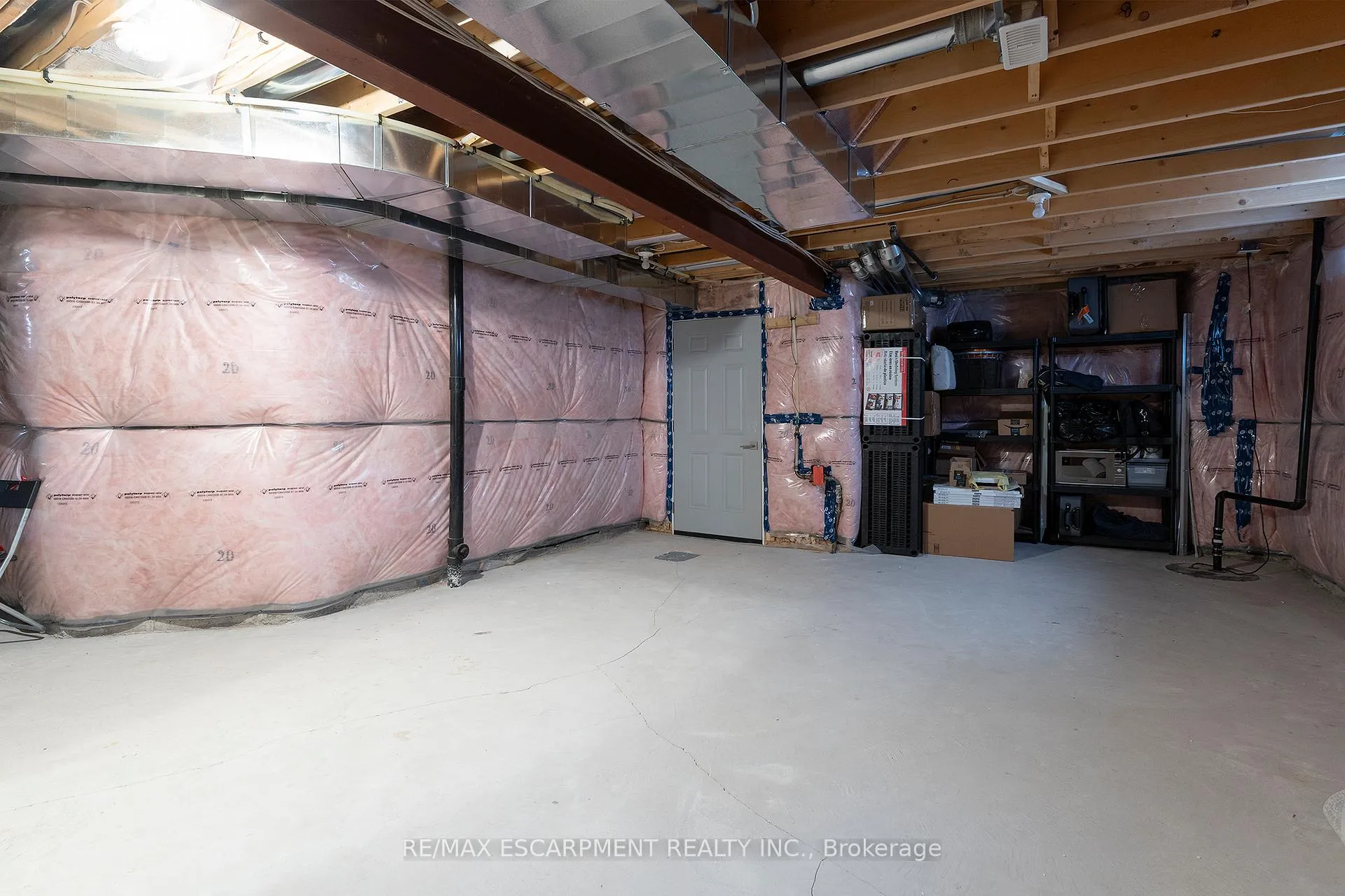Photo 24 of 388 Klein Circle, Hamilton, Meadowlands — HOMEH