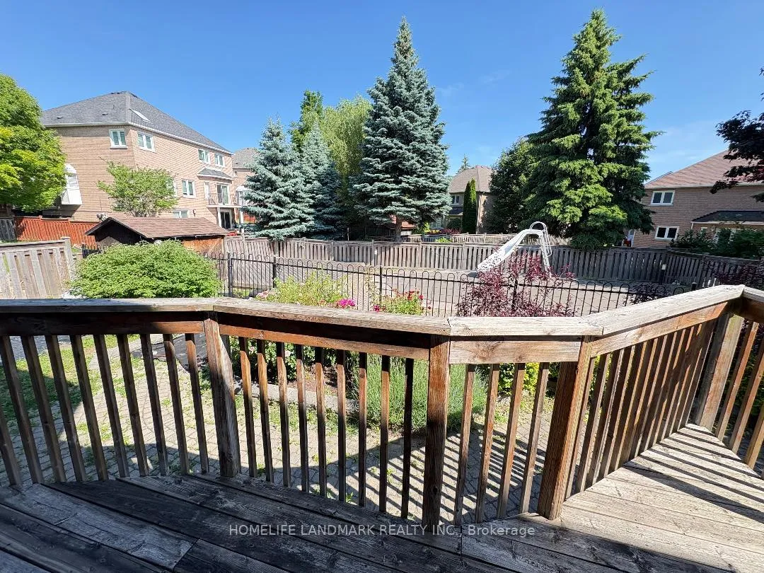 Photo 19 of 29 Hans Drive, Markham, Cachet — HOMEH
