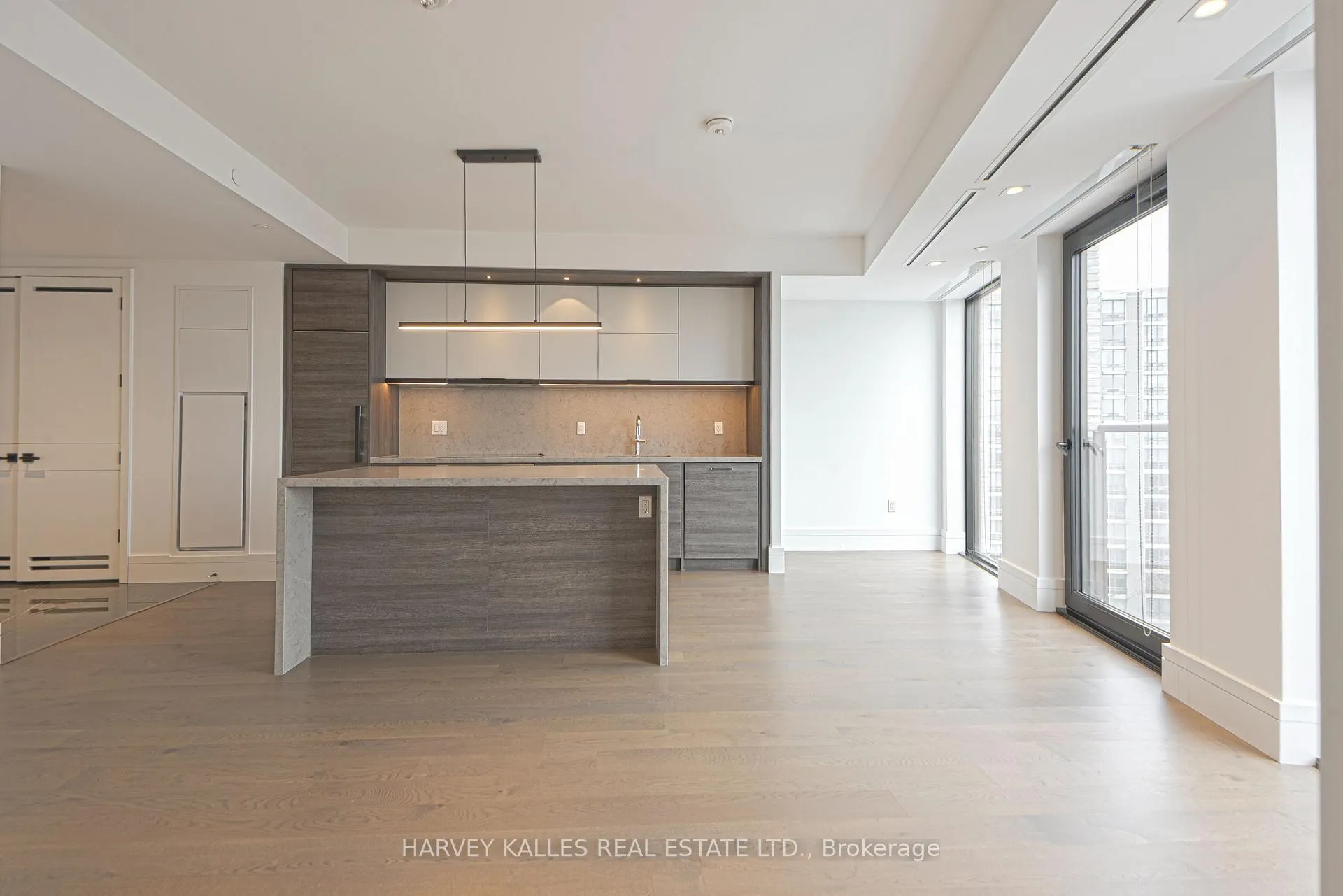 Photo 2 of Unit 1008, 215 Lonsdale Road, Toronto, Forest Hill South — HOMEH