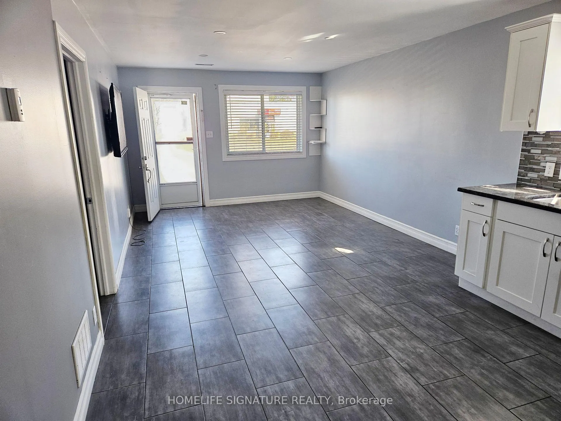 Photo 3 of 3453 Walker Road, Windsor — HOMEH