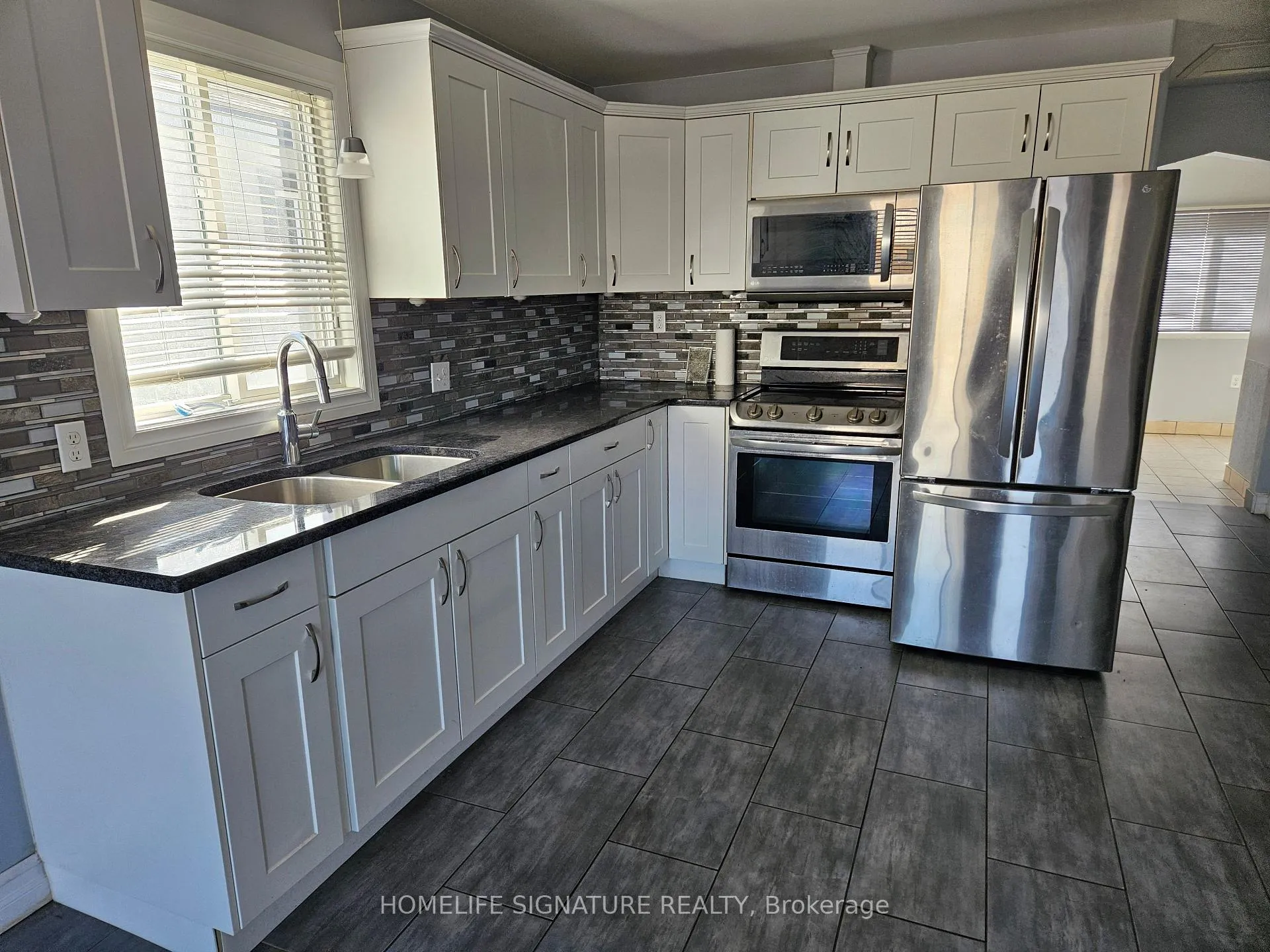 Photo 5 of 3453 Walker Road, Windsor — HOMEH