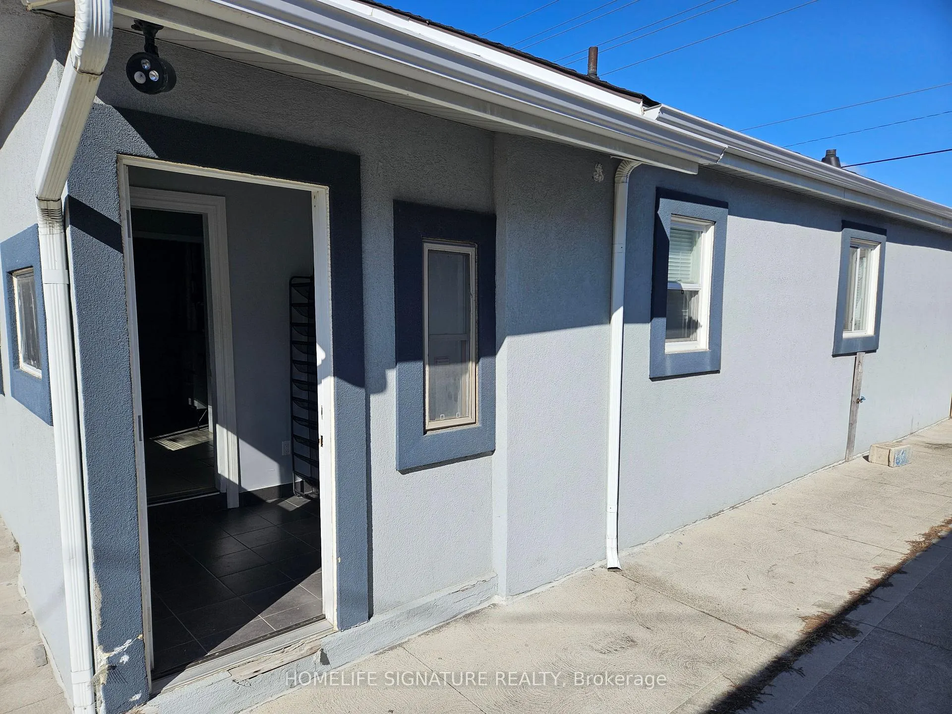 Photo 18 of 3453 Walker Road, Windsor — HOMEH