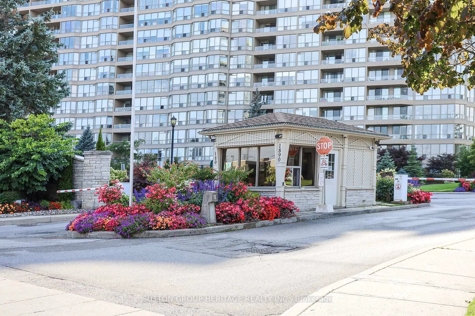 Photo 3 of Unit 1229, 1880 Valley Farm Road, Pickering, Town Centre — HOMEH