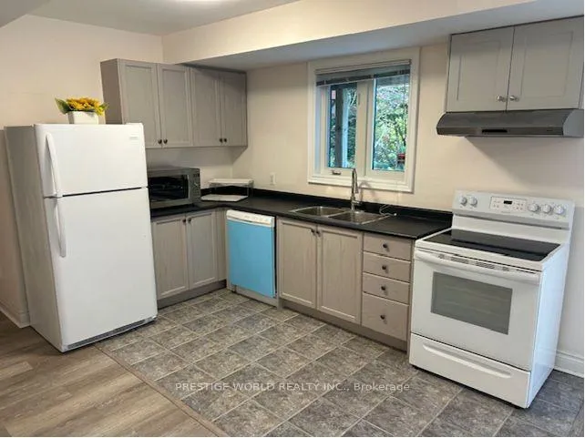 Photo 5 of 15 Circle Court, Markham, Thornlea — HOMEH