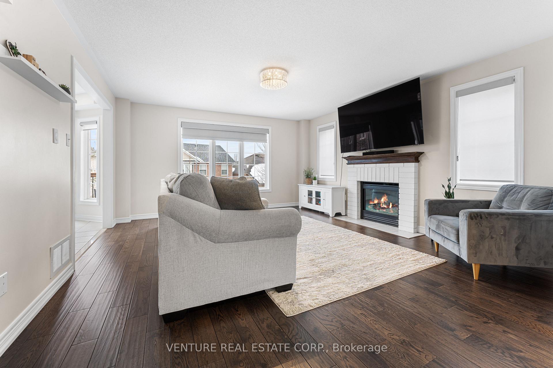 Photo 9 of 21 Welsh Street, Ajax, Central West — HOMEH
