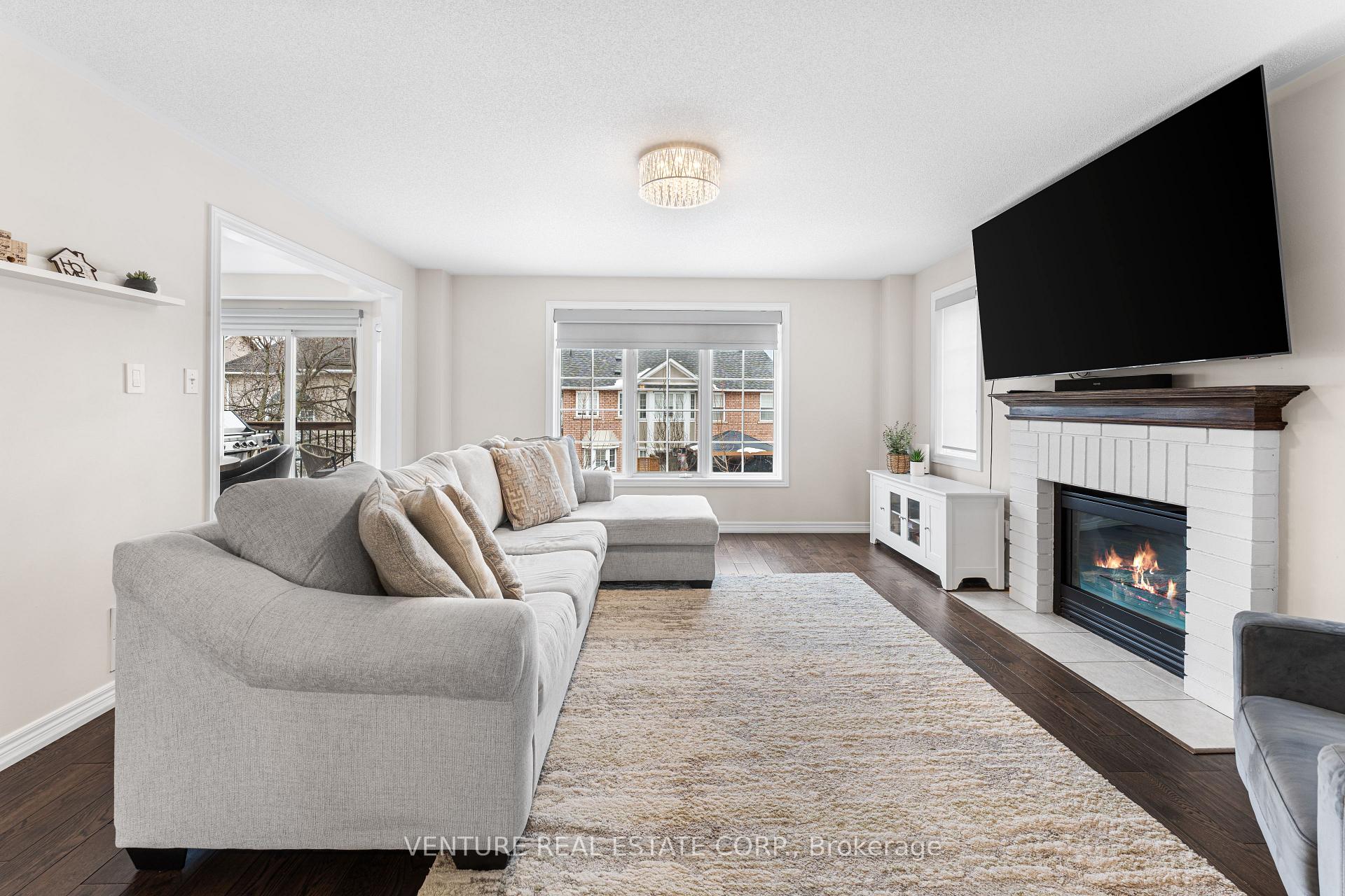 Photo 10 of 21 Welsh Street, Ajax, Central West — HOMEH