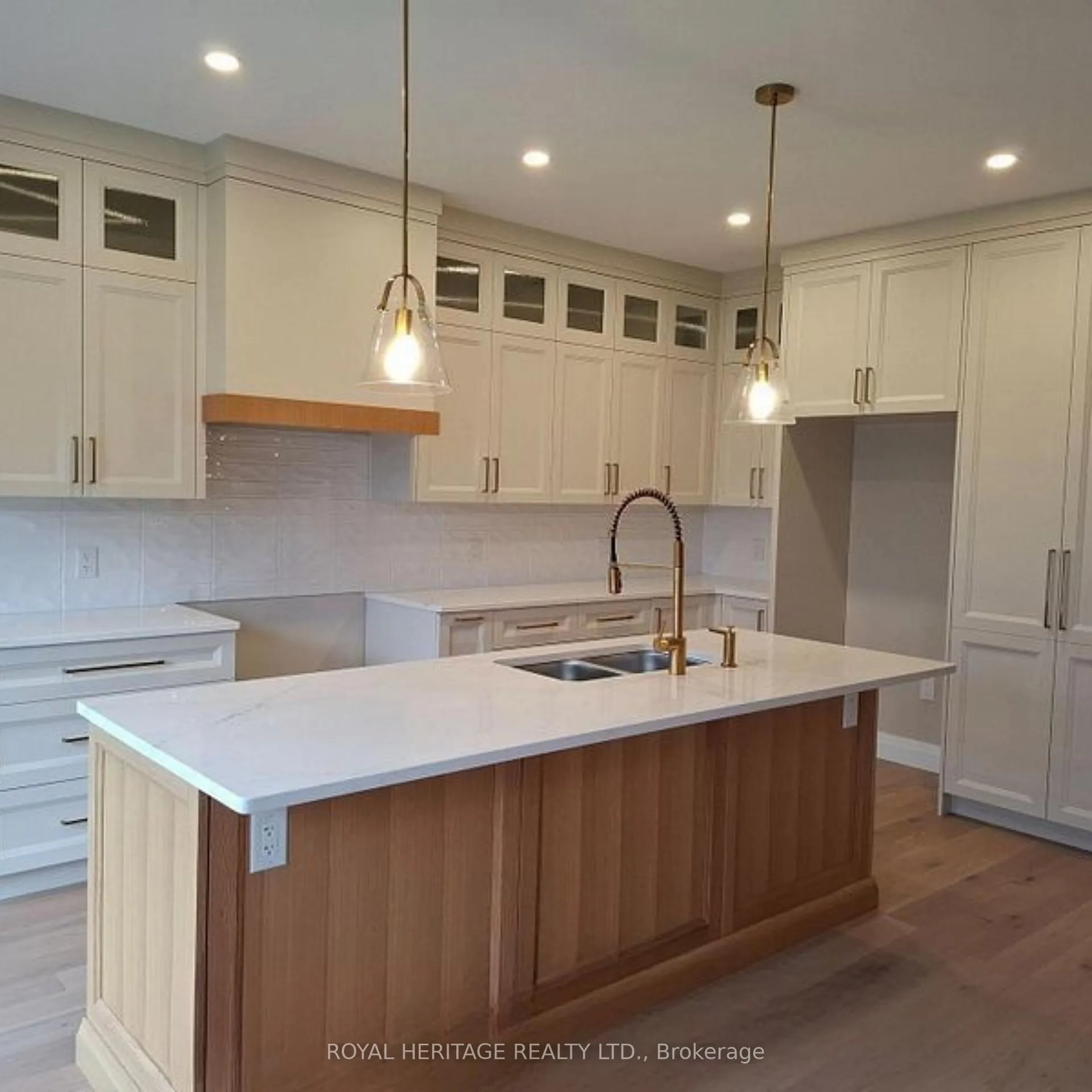 Photo 8 of 42 St Augustine Drive, Whitby, Brooklin — HOMEH