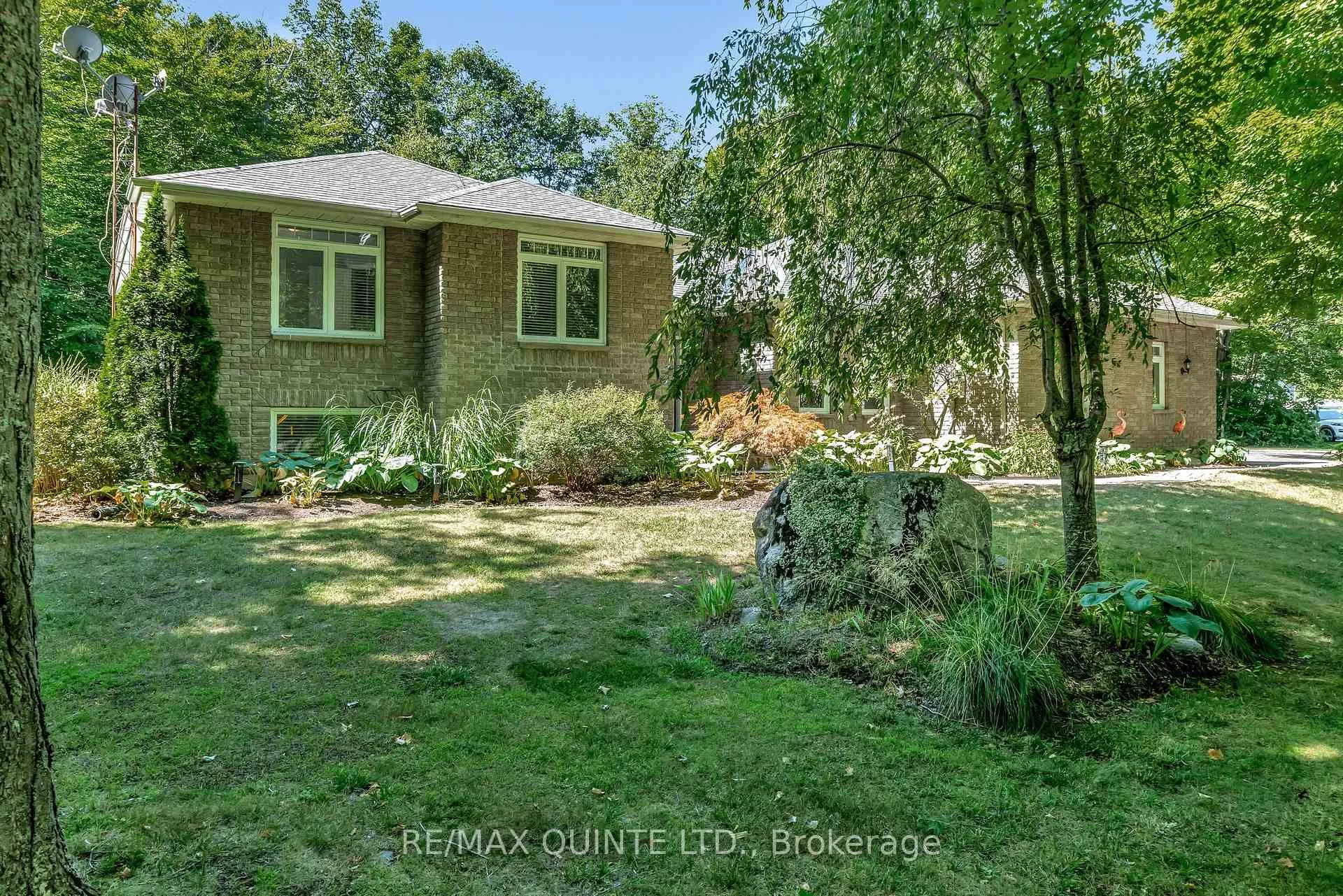 Front of 291 Colonial Drive