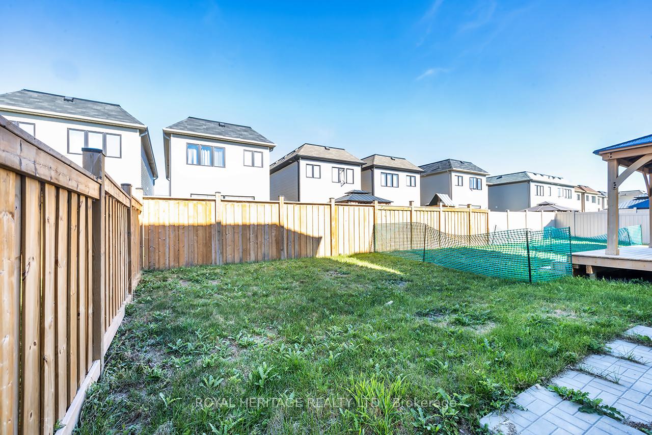 Photo 16 of 59 Cryderman Lane, Clarington, Bowmanville — HOMEH