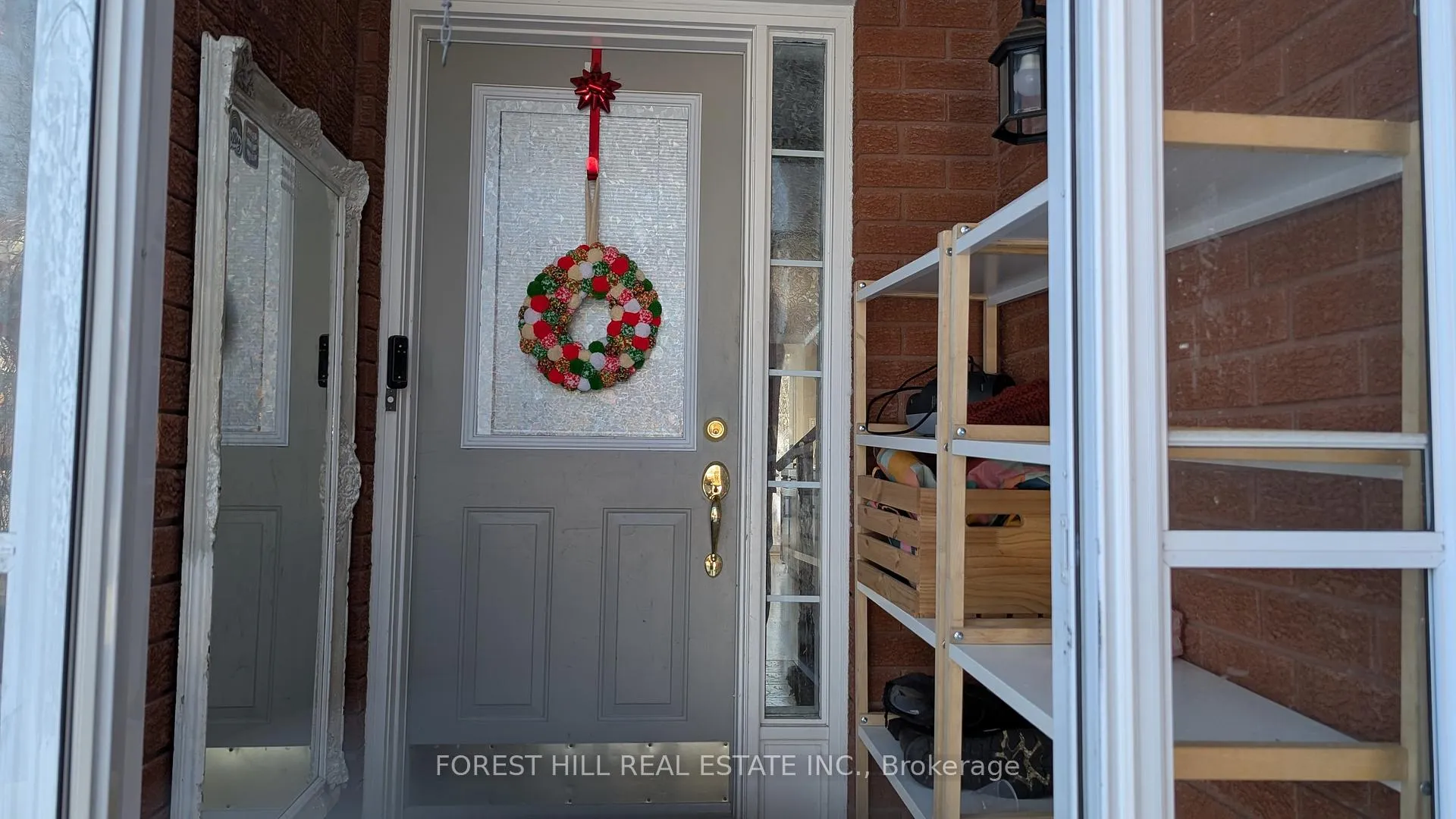 Photo 3 of 46 Golden Meadow Road, Barrie, Innis-Shore — HOMEH