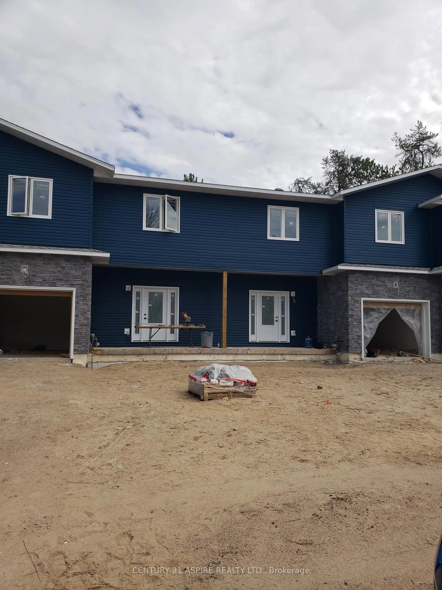Photo 1 of 94C Frontenac Crescent, Deep River — HOMEH
