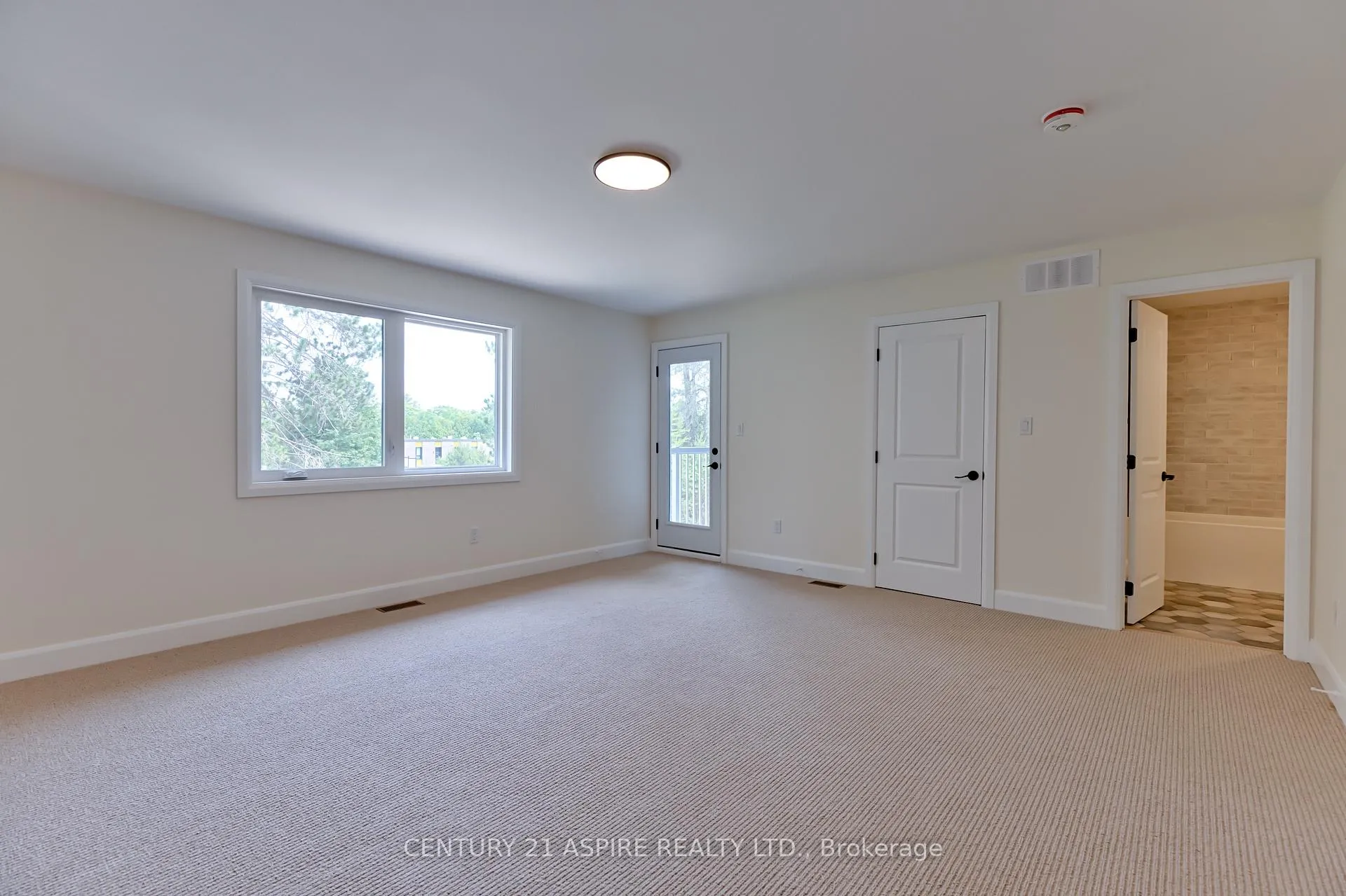 Photo 5 of 94C Frontenac Crescent, Deep River — HOMEH