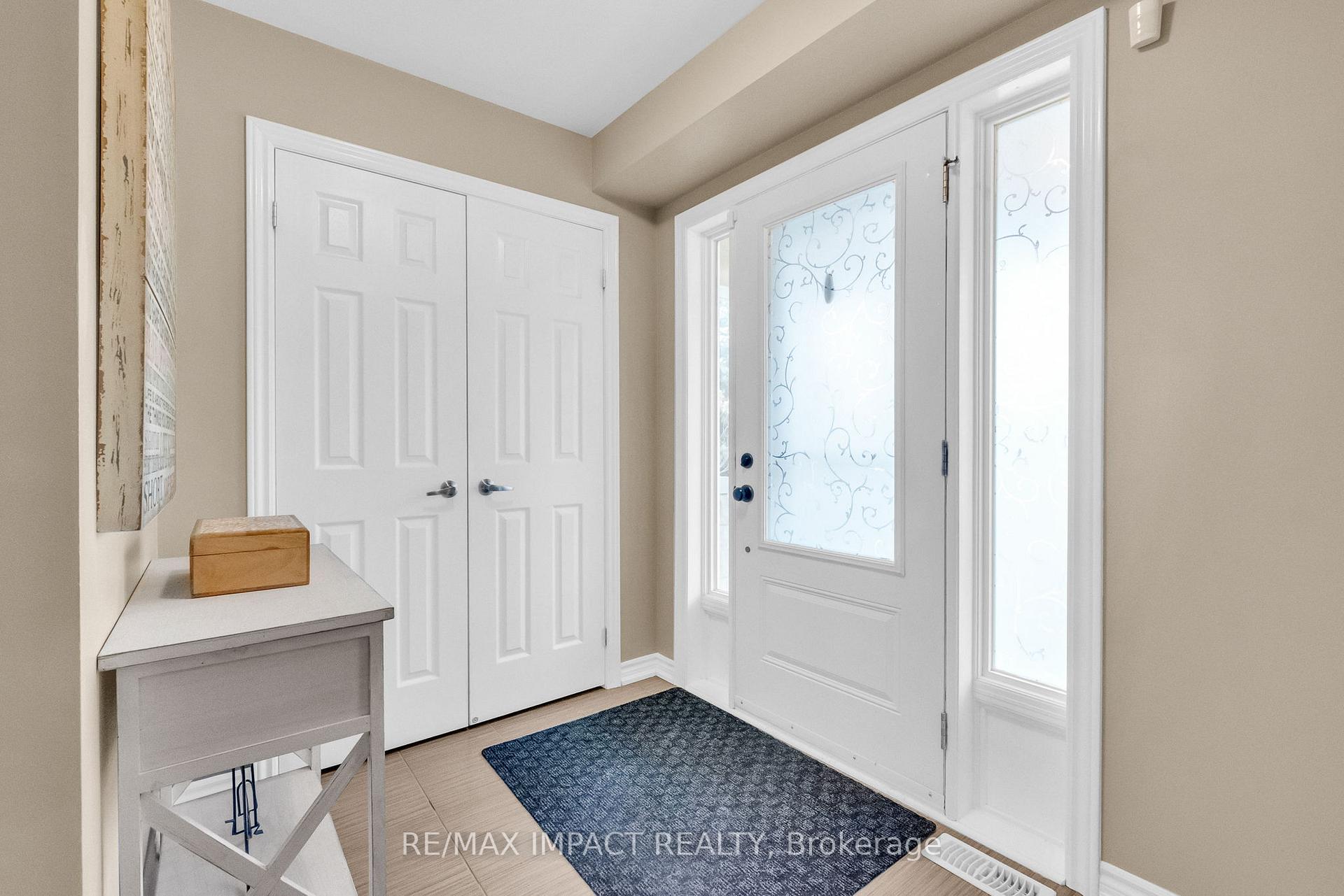 Photo 5 of 821 Leslie Street, Cobourg — HOMEH
